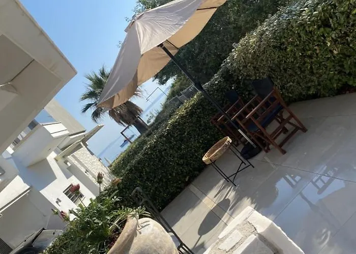 Theodora In Front Of The Sea Дом отдыха *